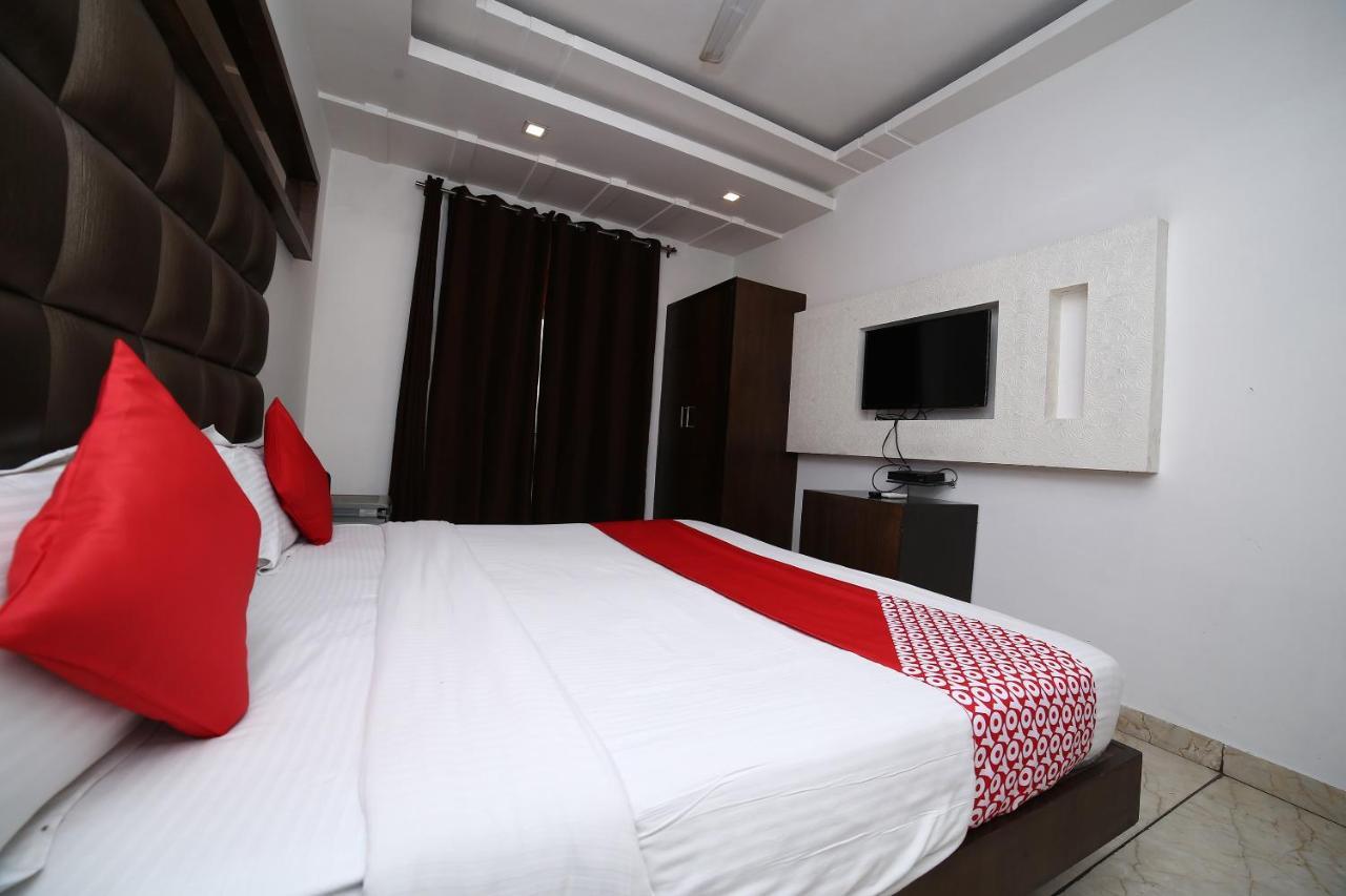 Oyo 11150 Hotel Jmd Rooms 新德里 外观 照片