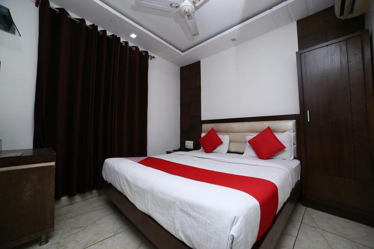 Oyo 11150 Hotel Jmd Rooms 新德里 外观 照片