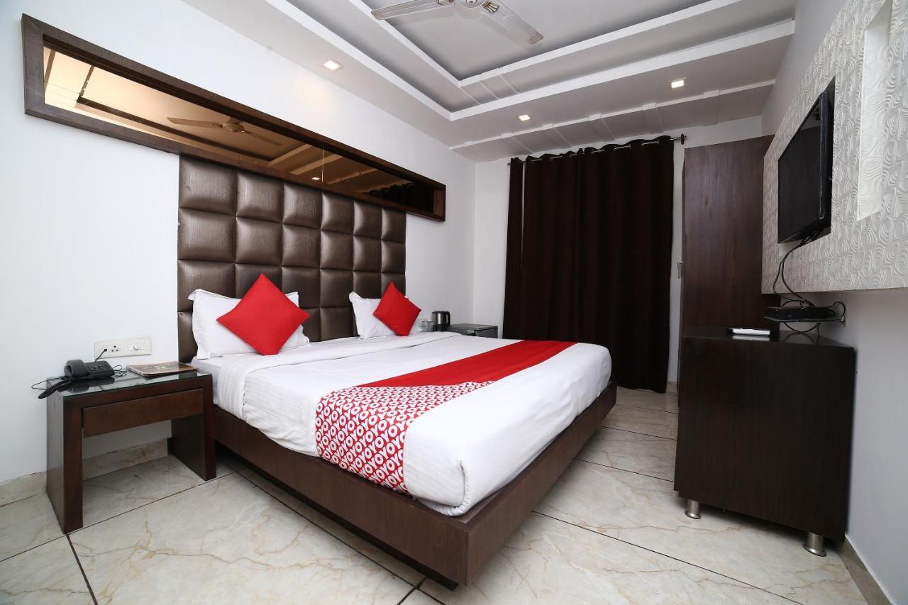Oyo 11150 Hotel Jmd Rooms 新德里 外观 照片