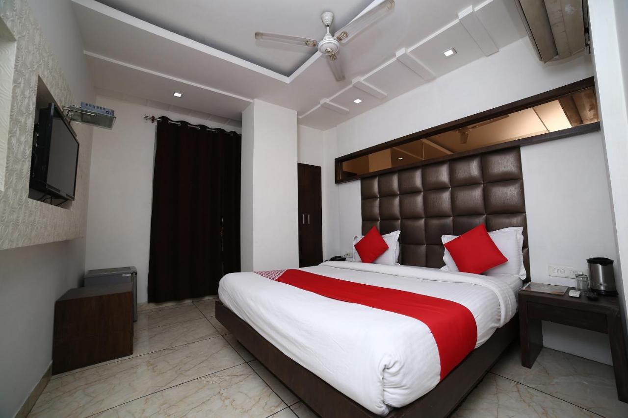 Oyo 11150 Hotel Jmd Rooms 新德里 外观 照片