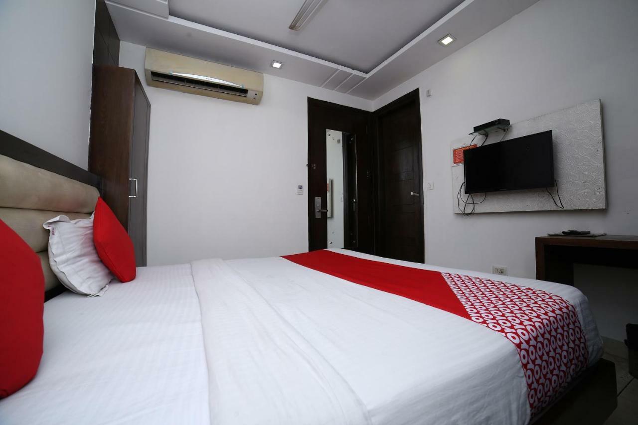 Oyo 11150 Hotel Jmd Rooms 新德里 外观 照片