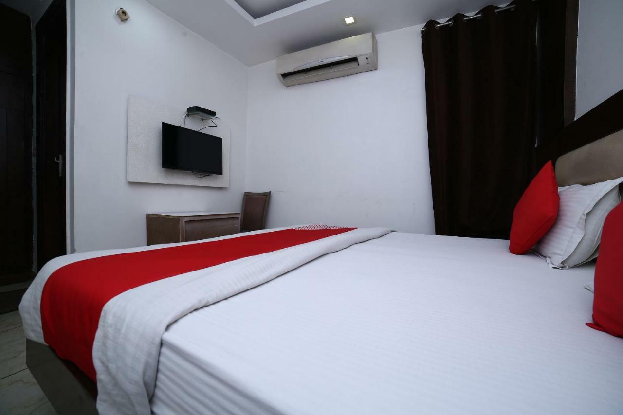 Oyo 11150 Hotel Jmd Rooms 新德里 外观 照片