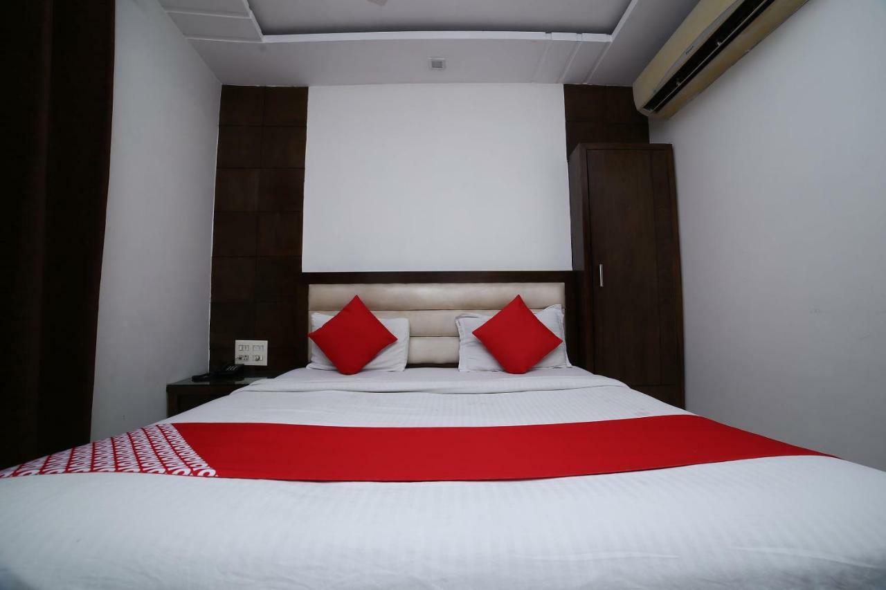 Oyo 11150 Hotel Jmd Rooms 新德里 外观 照片